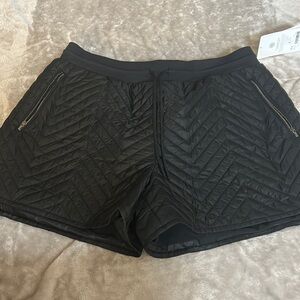 Athleta black apres ski short